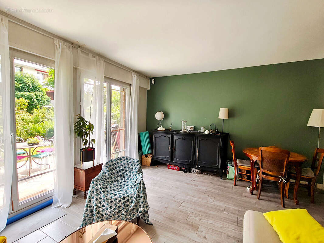 Appartement à VILLEMOMBLE