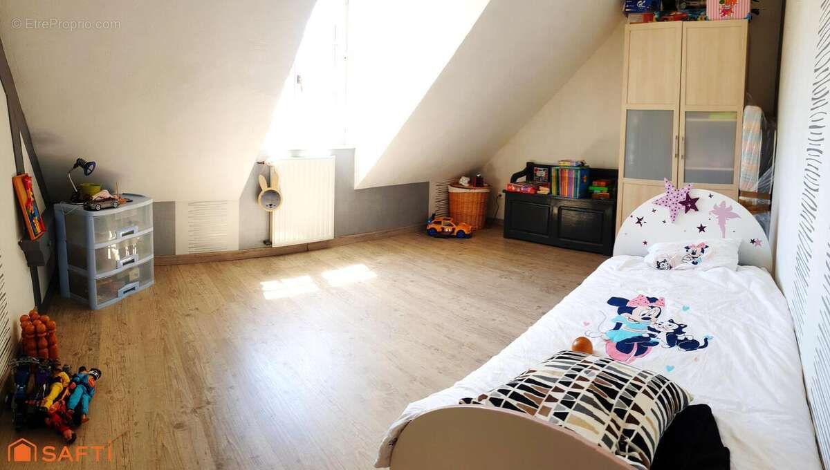 Maison 169 m² à Melincourt  - photo 9