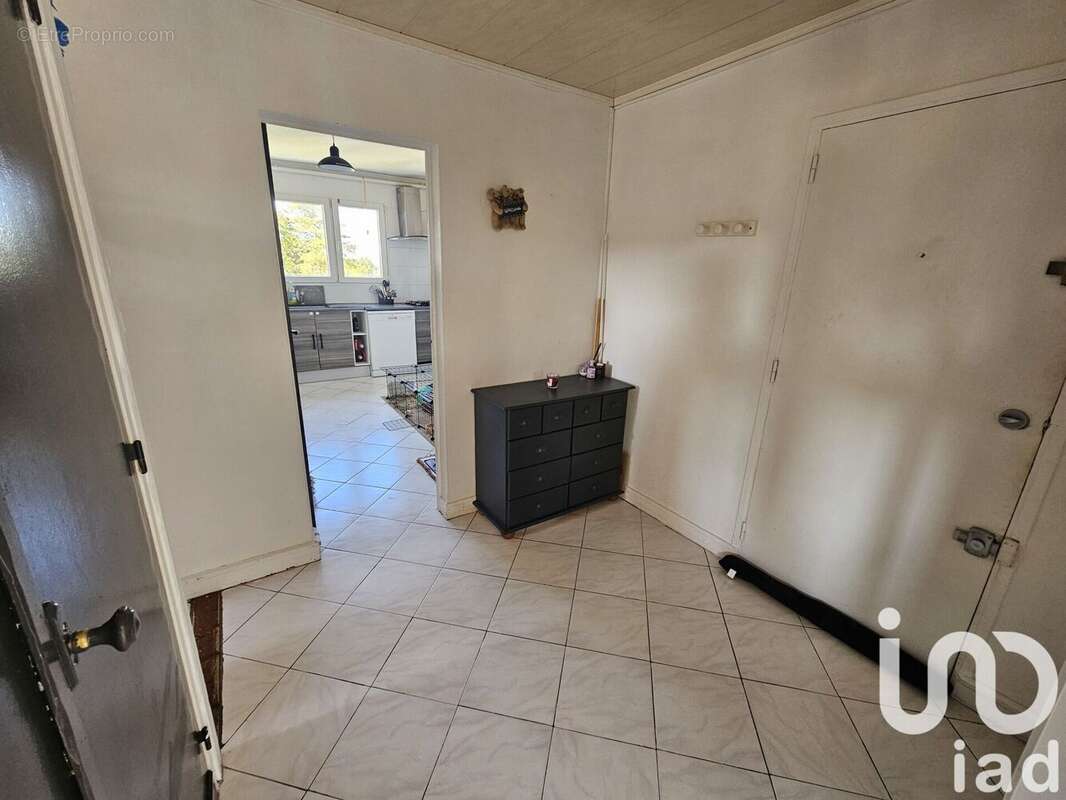 Photo 5 - Appartement à BEAUMONT-SUR-OISE