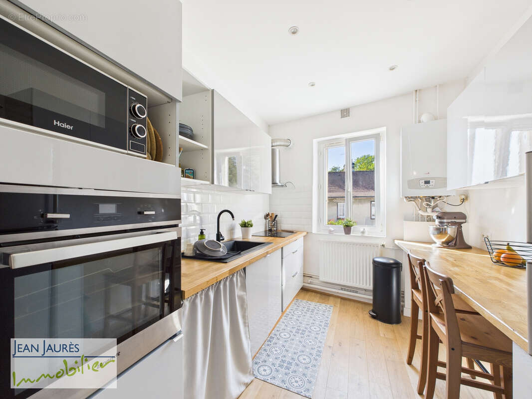 Appartement à SAINT-JULIEN-LES-VILLAS