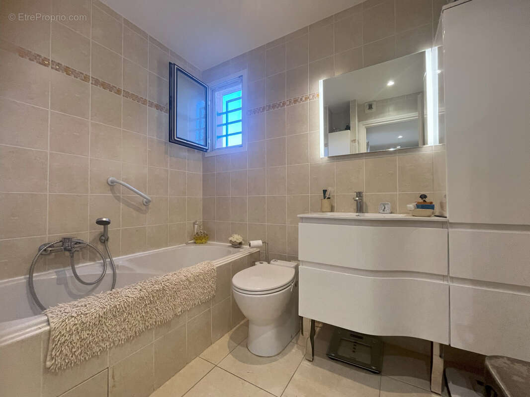 Appartement à SAINT-RAPHAEL