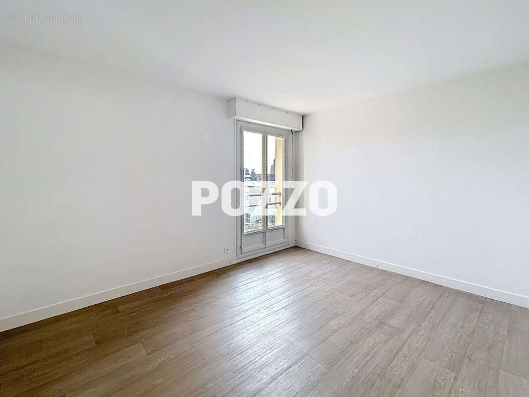 Appartement Granville 3 pièce(s) 77 m2 - Résidence avec ascenseur - proche commerces et plage - photo 7