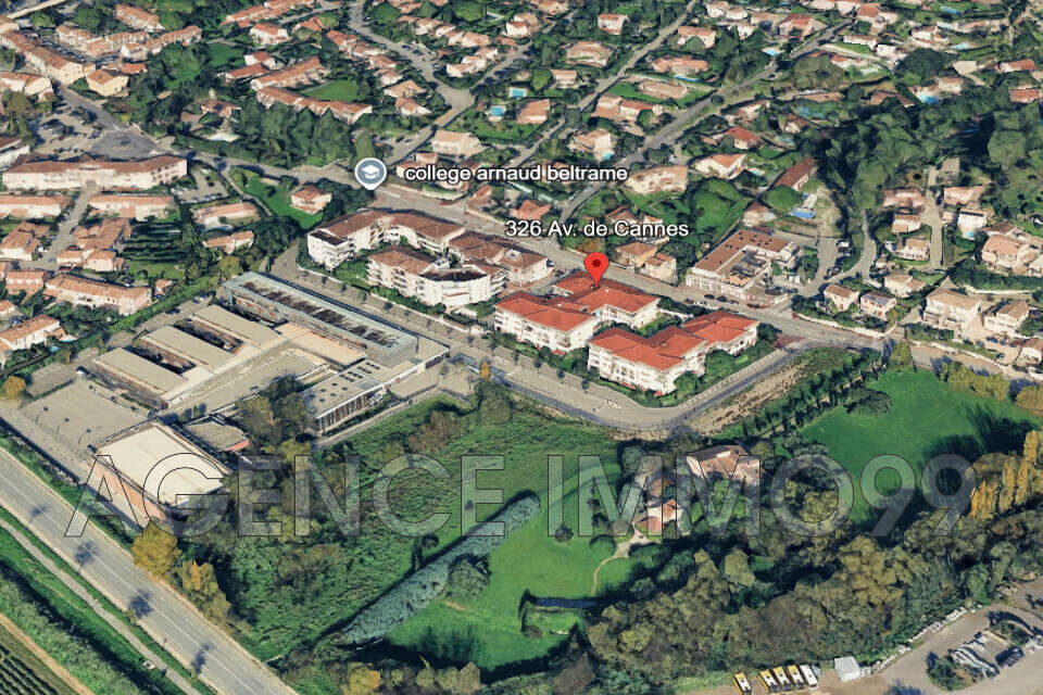 Parking à PEGOMAS