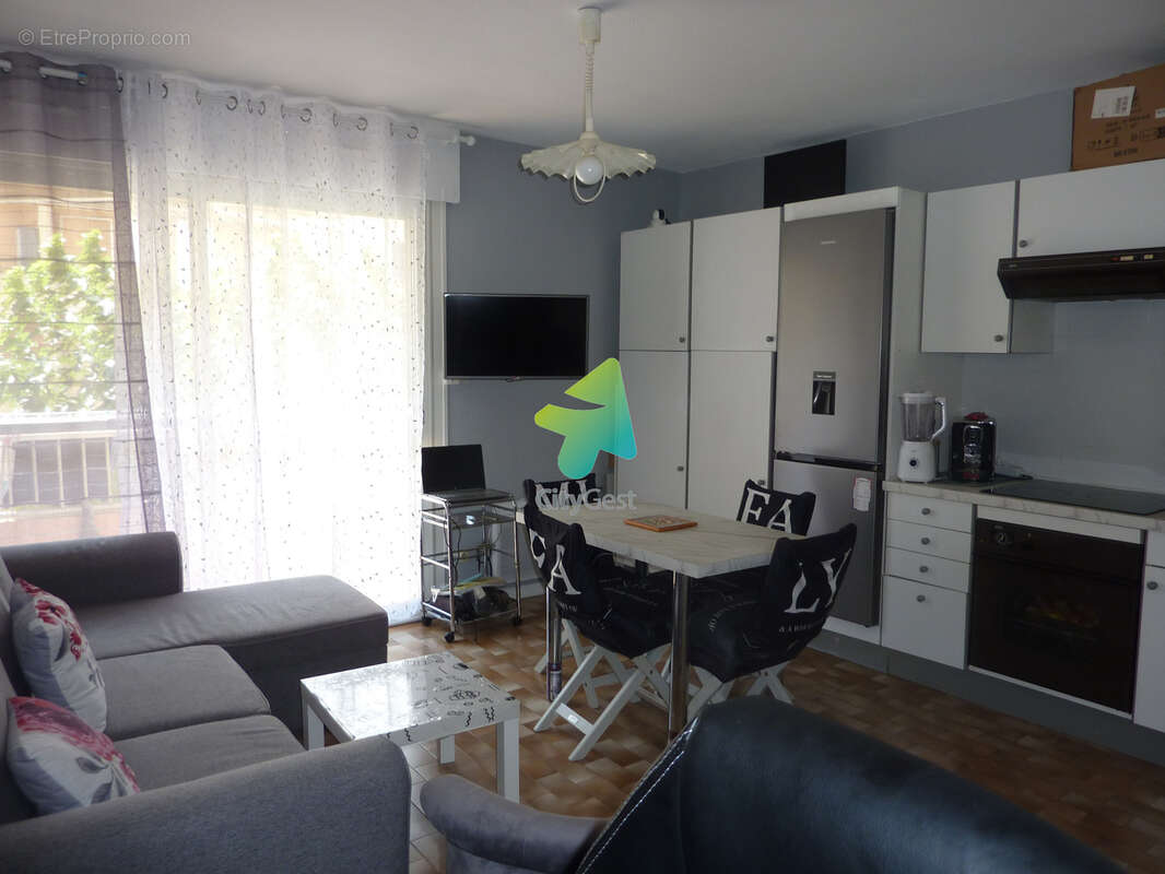 Appartement t2 proche du centre ville et de la mer - photo 6
