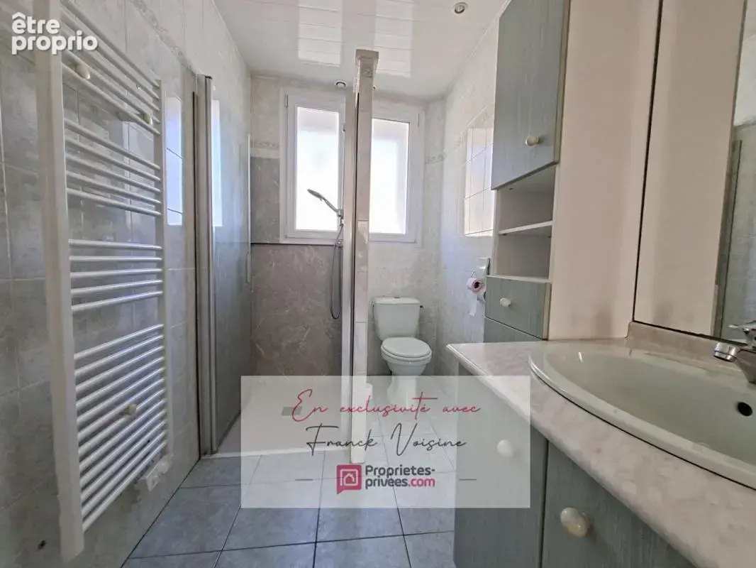 A VENDRE en Exclusivité à Beaurepaire, Ensemble de 2 maisons de 126 et 50 m2 avec plusieurs dépendances et garages sur une parce - photo 15