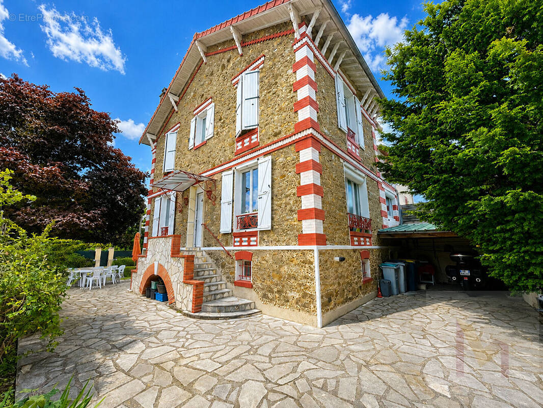 Maison à NEUILLY-PLAISANCE