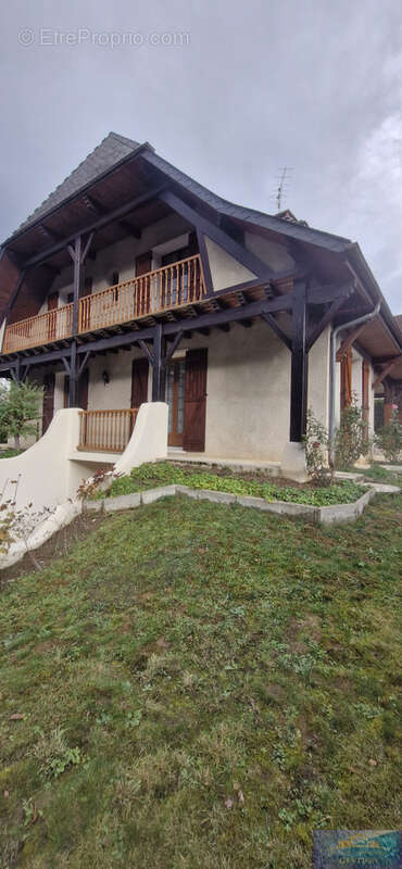 Lourdes hyper centre maison de 172m2 - photo 12