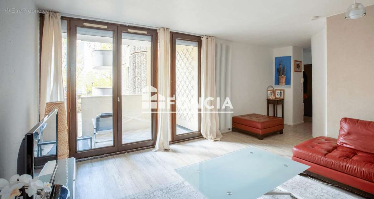 Appartement à ELANCOURT