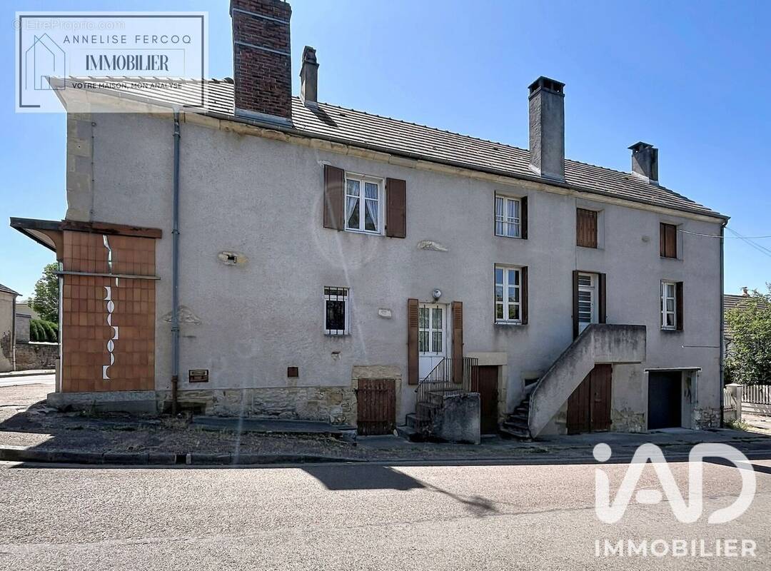 Photo 1 - Maison à GARCHIZY