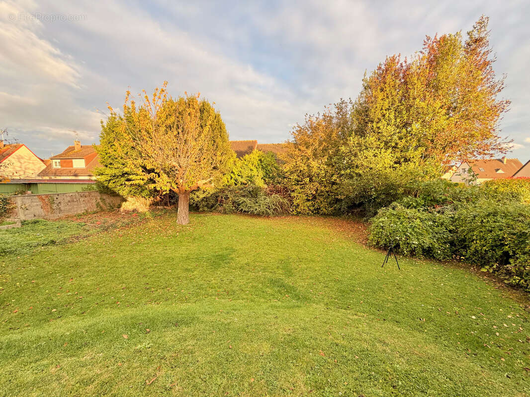 Maison à COLOMBELLES