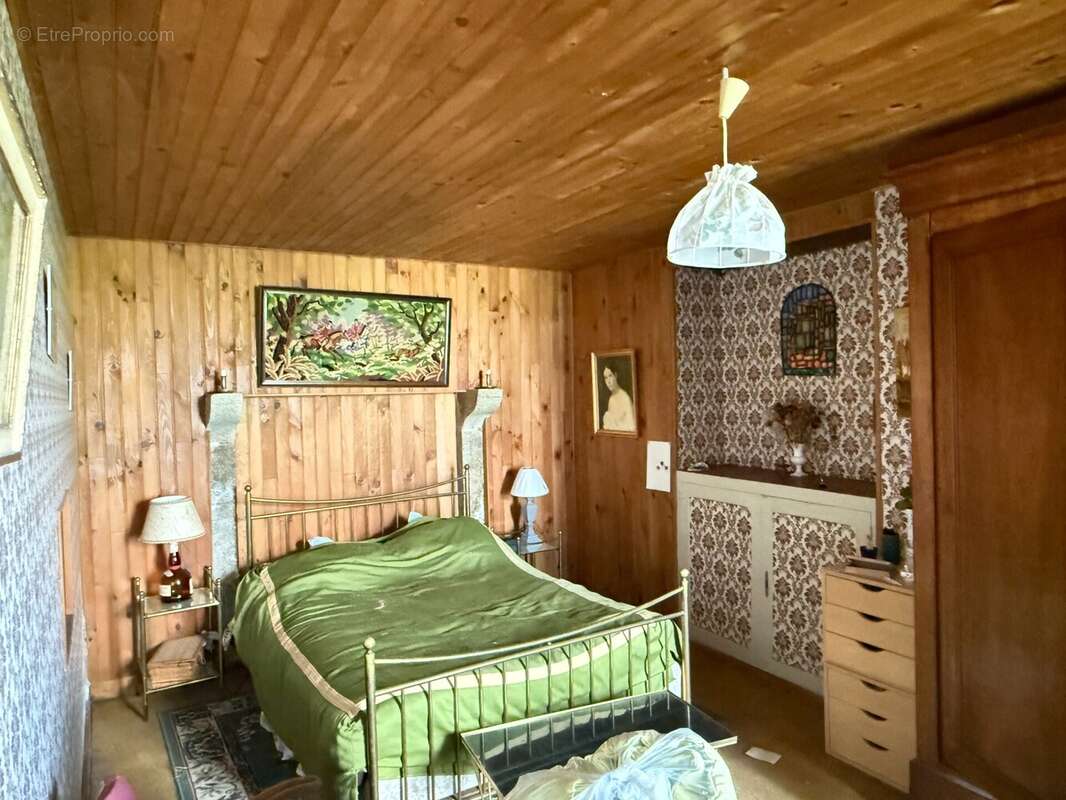 Maison à CROZON-SUR-VAUVRE