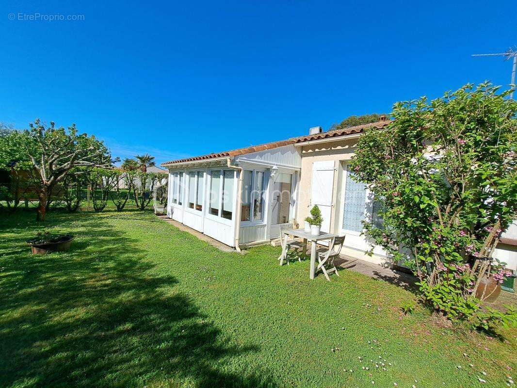 Maison à SAINT-PALAIS-SUR-MER