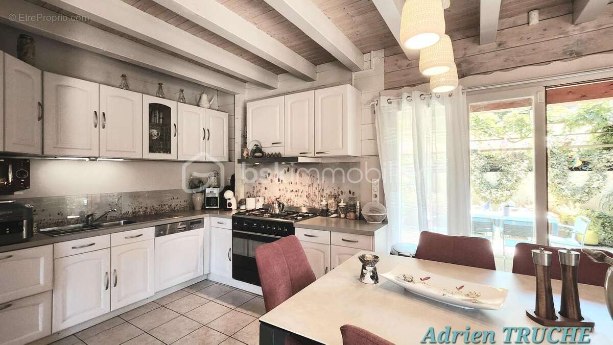 Chalet de 170 m²- Sous sol - Studio - Terrain de 1200 m² - photo 9