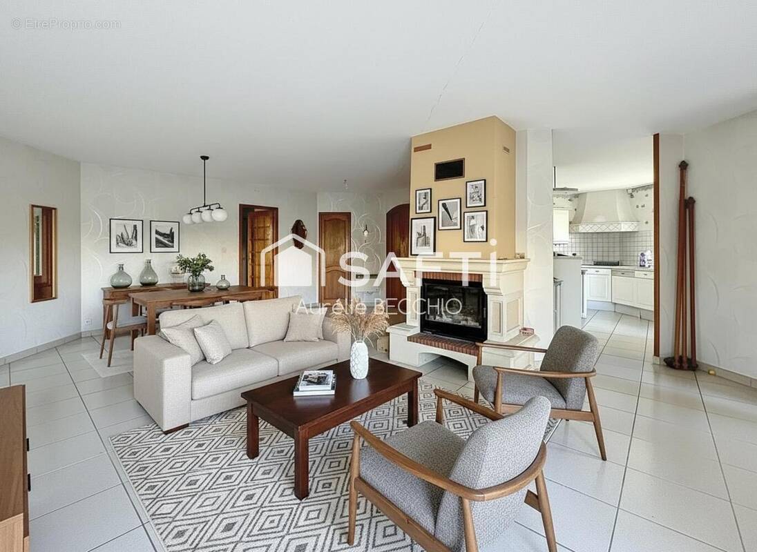 Photo 1 - Maison à TOURNEFEUILLE