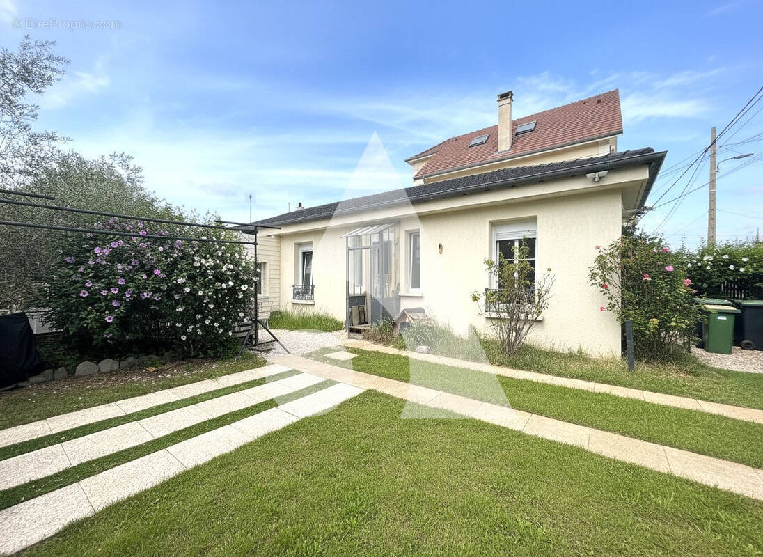 Maison à EAUBONNE