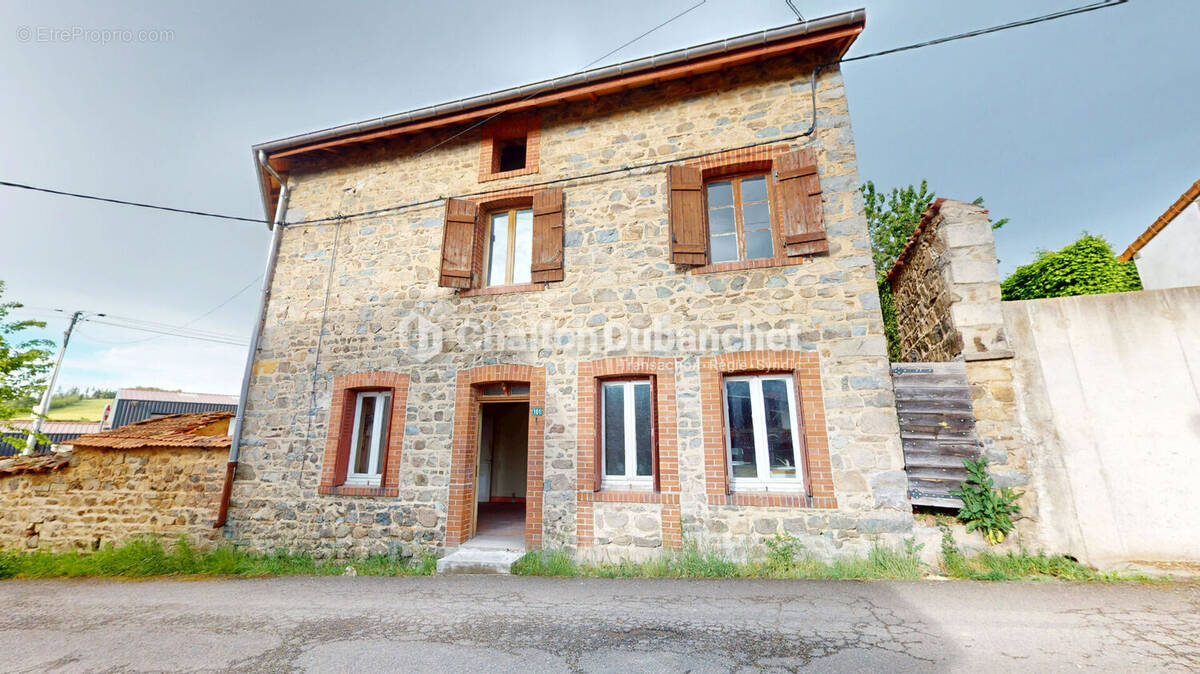 Maison à CHIRASSIMONT