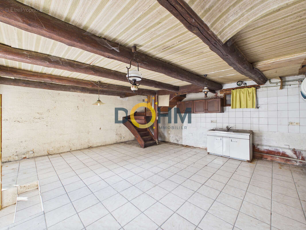 Maison à BELLEVUE-LA-MONTAGNE