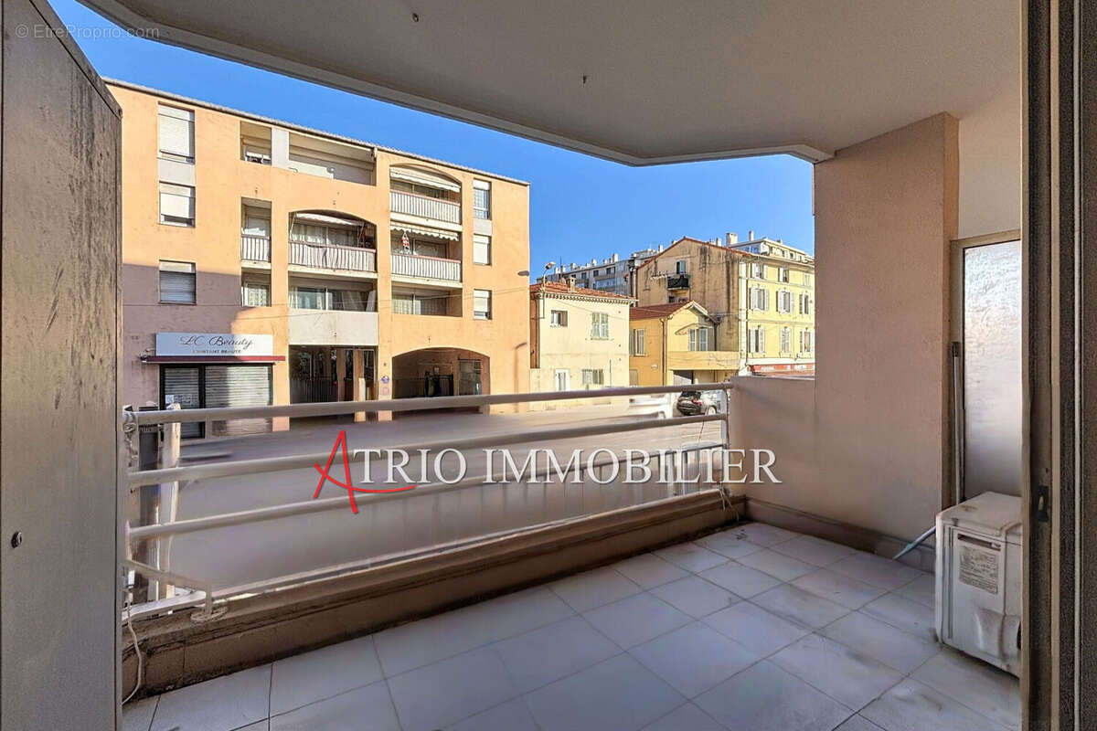 Appartement à CAGNES-SUR-MER