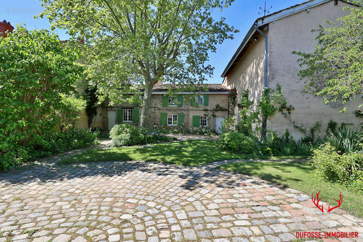Maison à DOMMARTIN