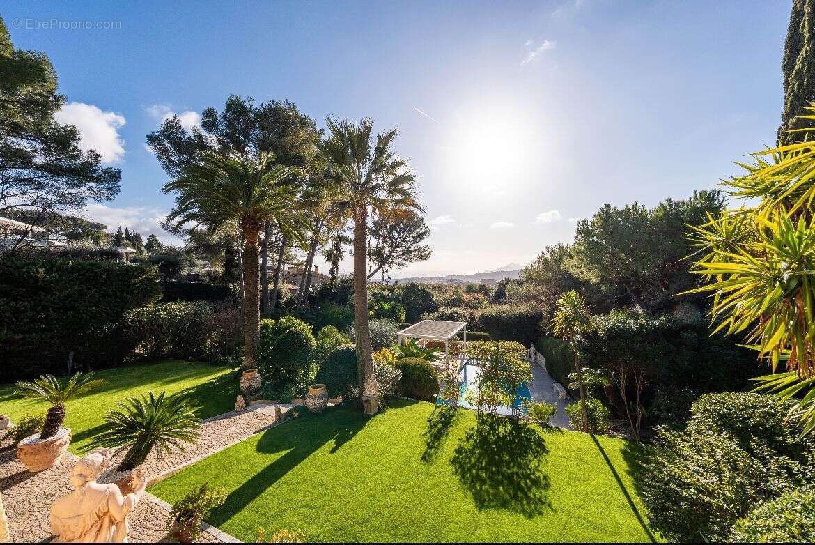 Maison à MOUGINS