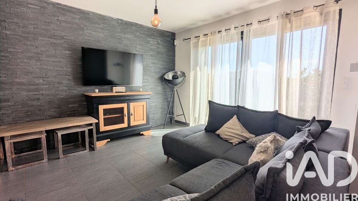 Photo 4 - Maison à MERCUROL