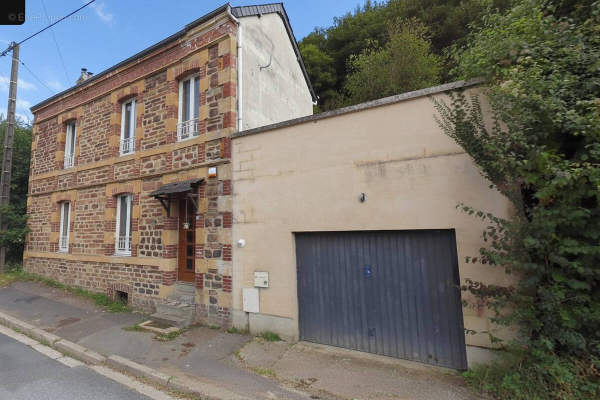 Maison à NOUZONVILLE
