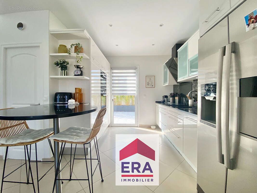 Maison à SARTROUVILLE