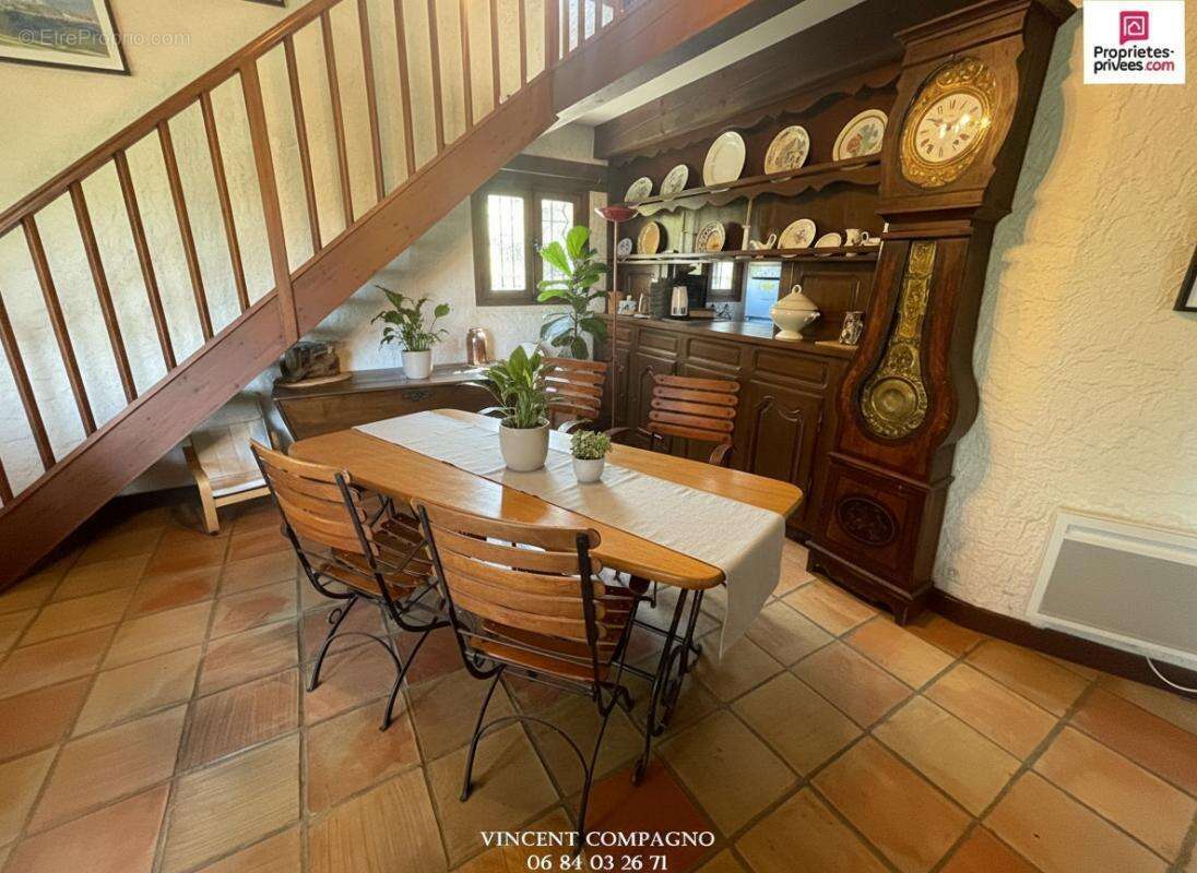 Maison à ESPARRON-DE-VERDON