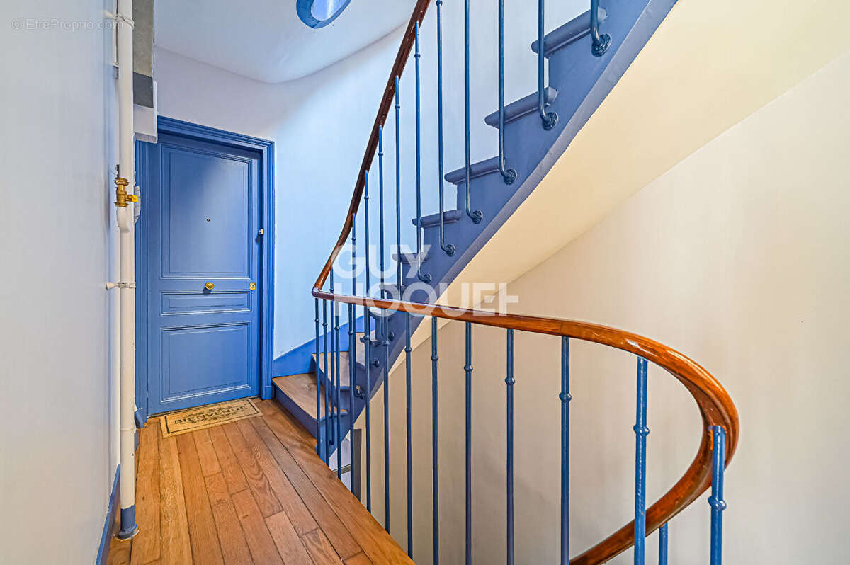 Appartement à PARIS-12E
