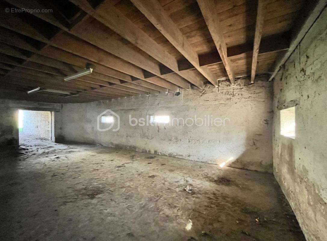 Maison à CRECHES-SUR-SAONE