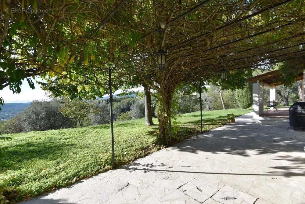 Maison à MONTAUROUX