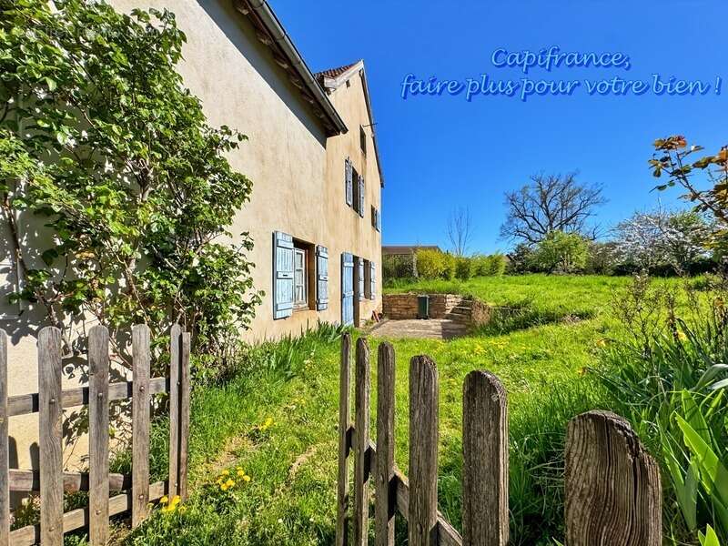Maison à vendre VAUBAN (71), 5 pièces, 150 m², 3 chambres, dépendances, terrain 1860 m² - photo 2