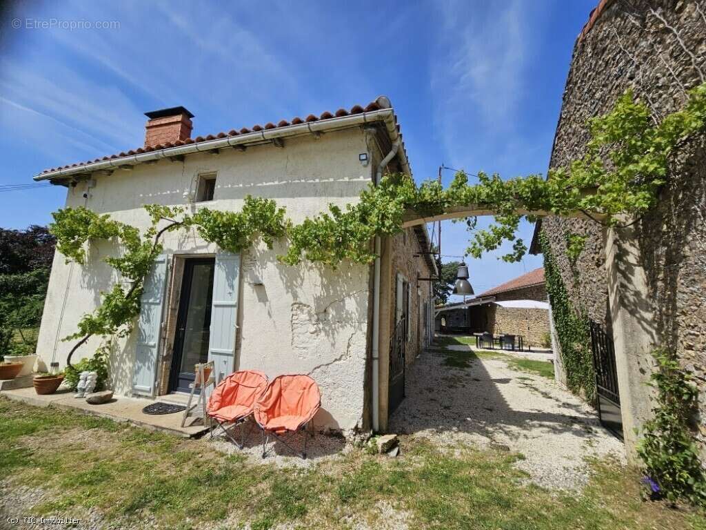 Maison à SAINT-CLAUD