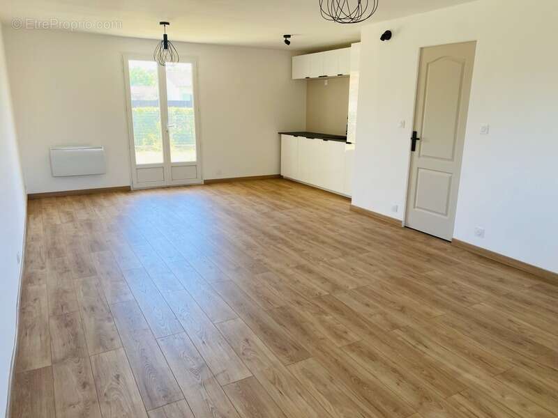 Maison à HOURTIN