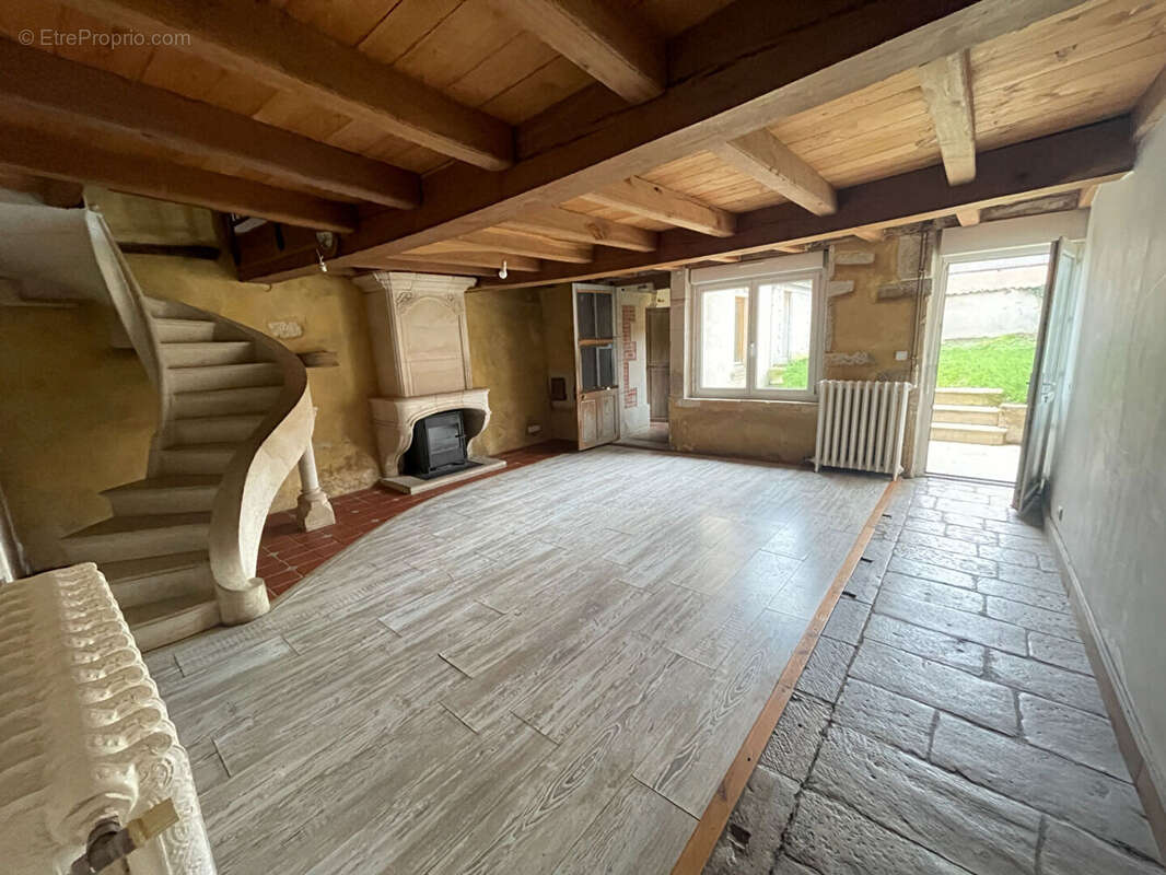 Maison à LIGNY-EN-BARROIS