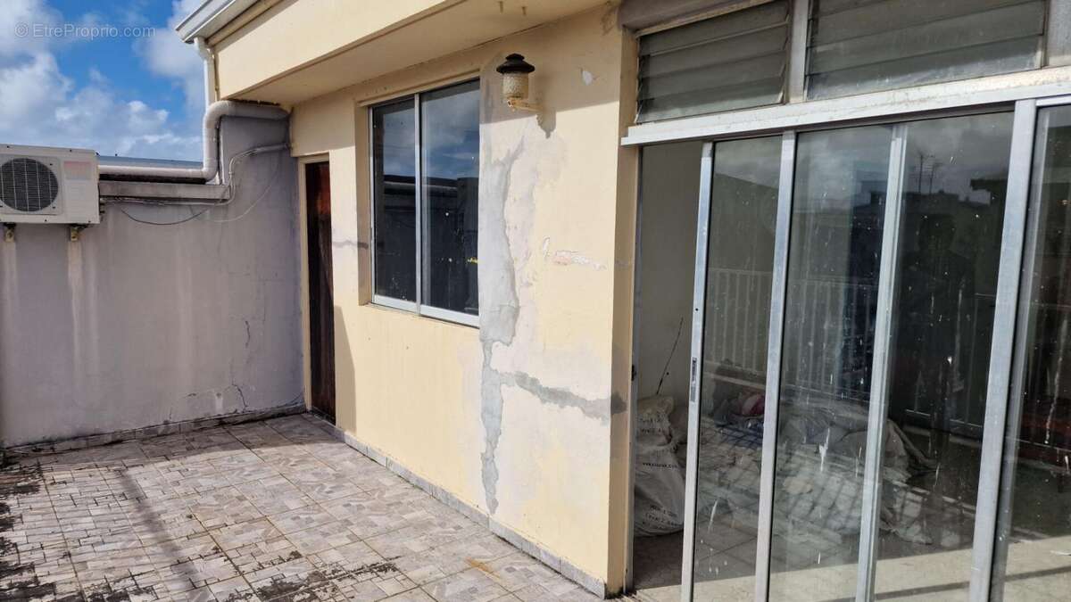 Appartement à POINTE-A-PITRE