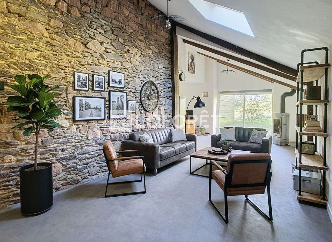Maison à MONTERFIL