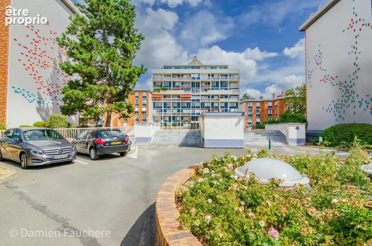 Vitry plateau – limite villejuif / superbe triplex 128 m² - 5 chambres – 2 balcons – parking – cave - dpe c ! - photo 20