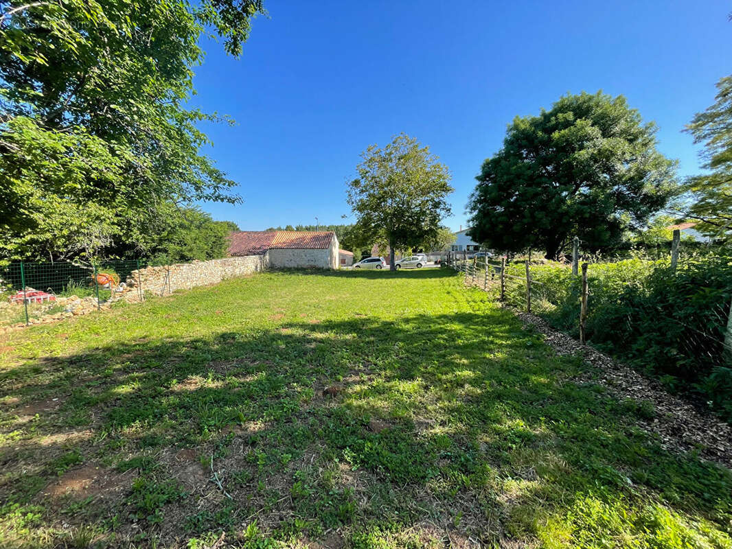 Maison à PONT-L'ABBE-D'ARNOULT