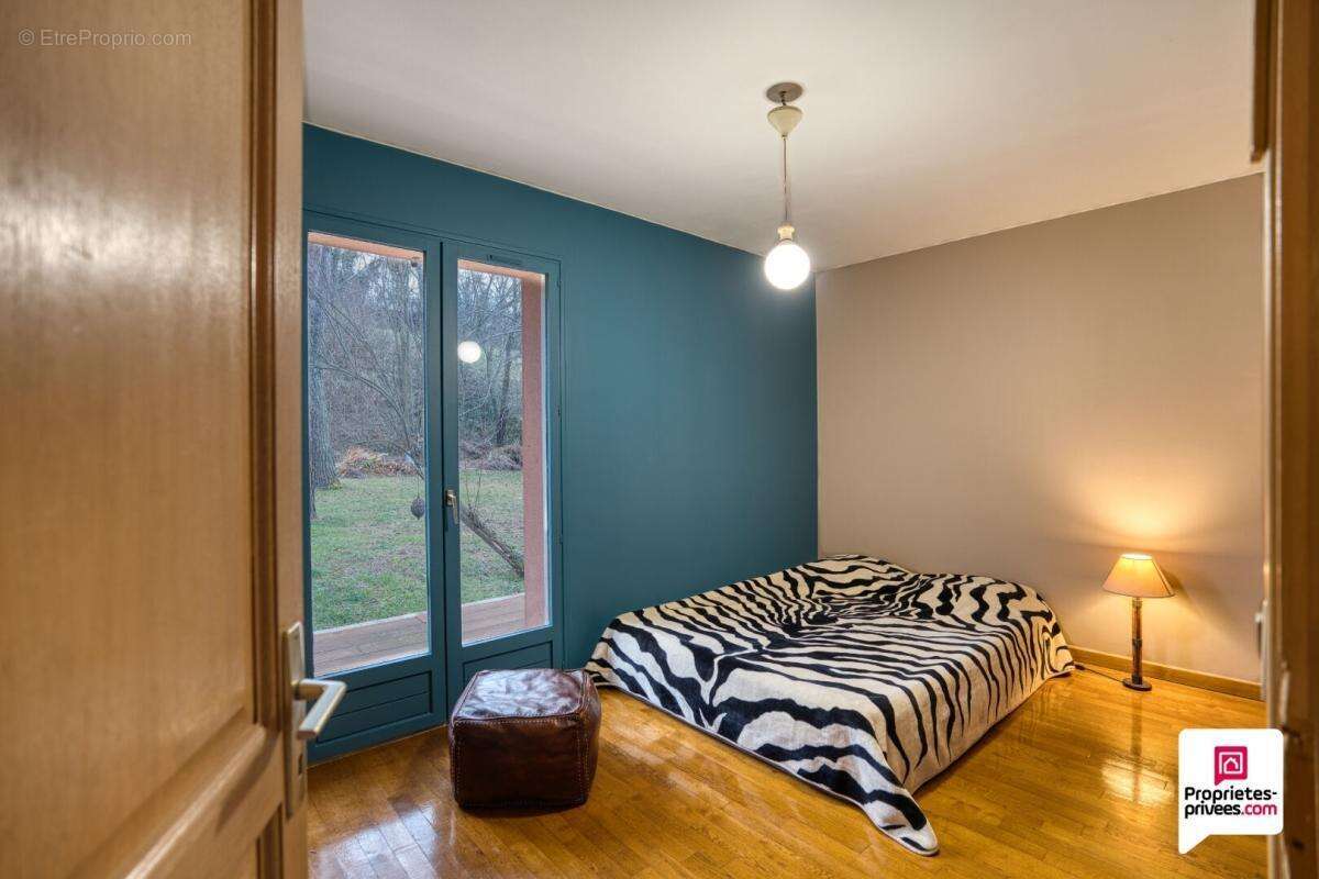 Maison à FONTAINES-SAINT-MARTIN