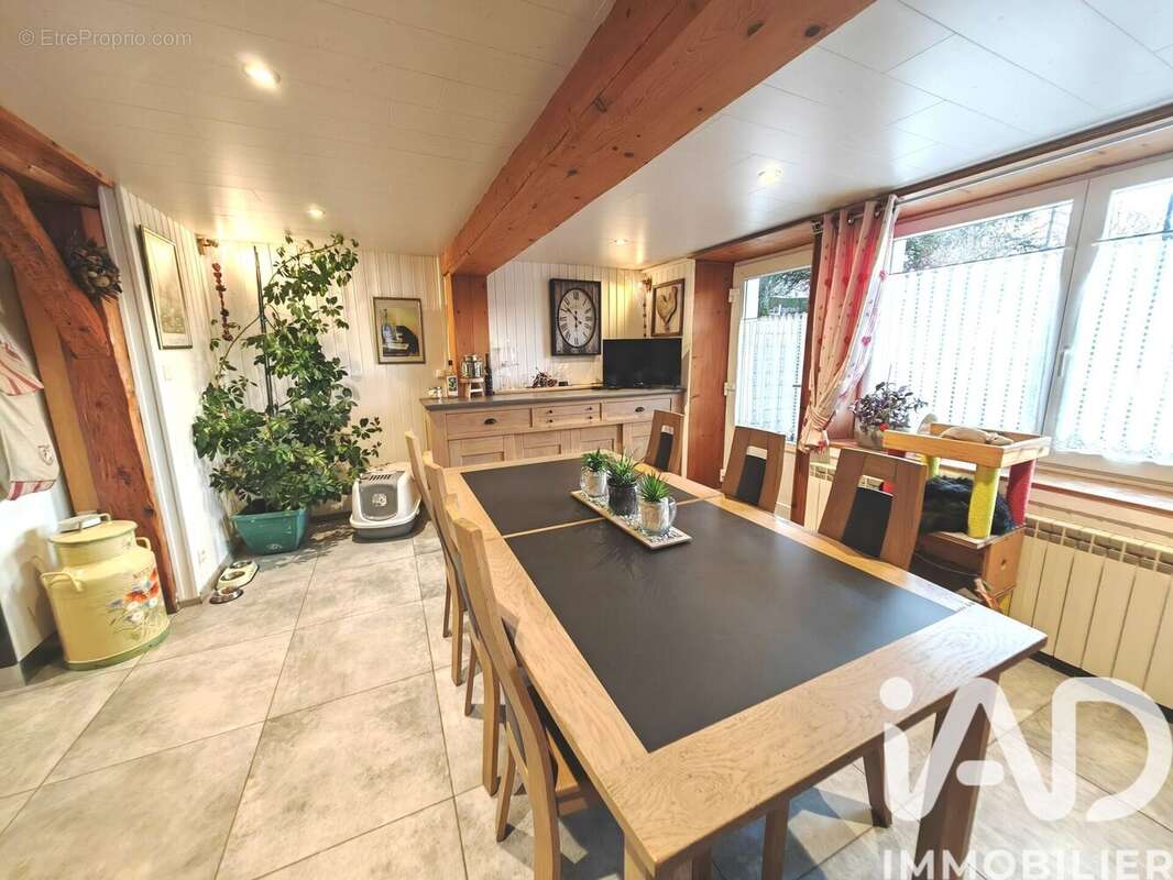 Photo 2 - Appartement à MONTLEBON