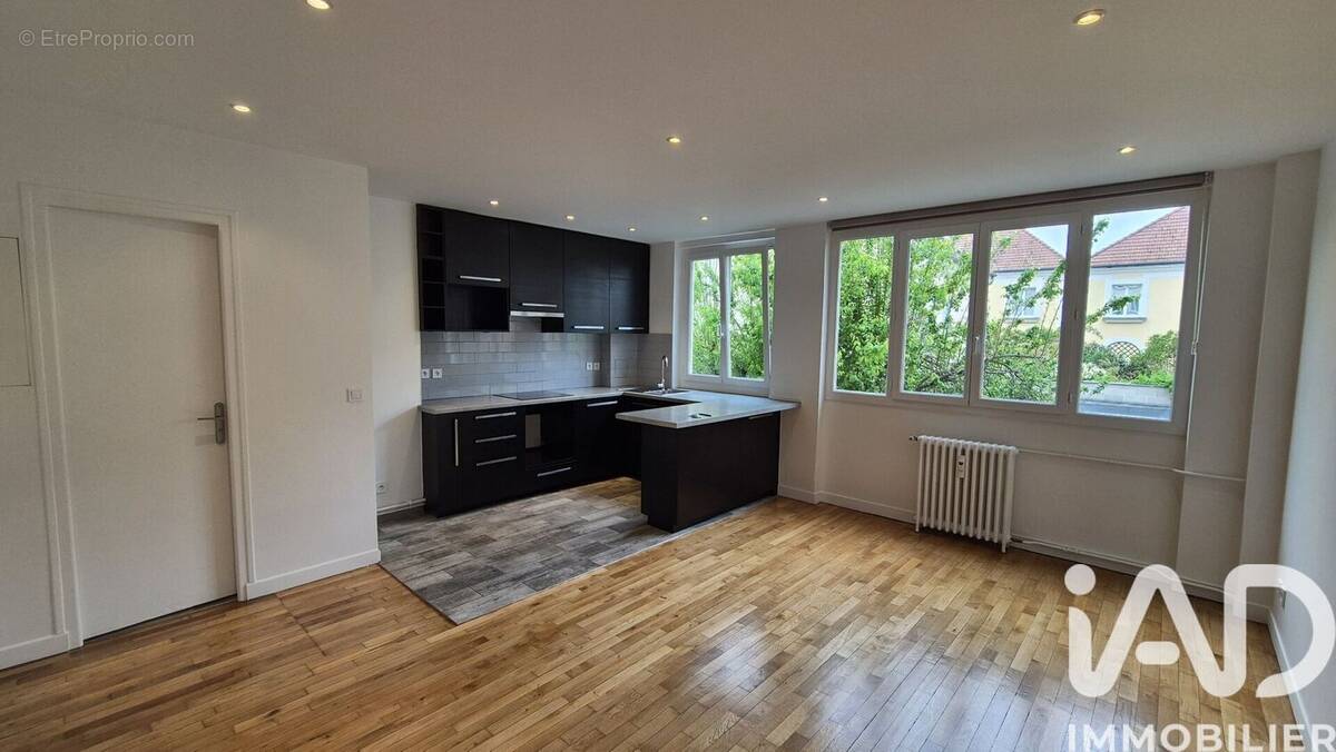 Photo 1 - Appartement à PUTEAUX