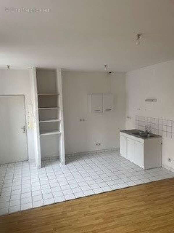 Appartement 56 m² à Saint-Etienne  - photo 3