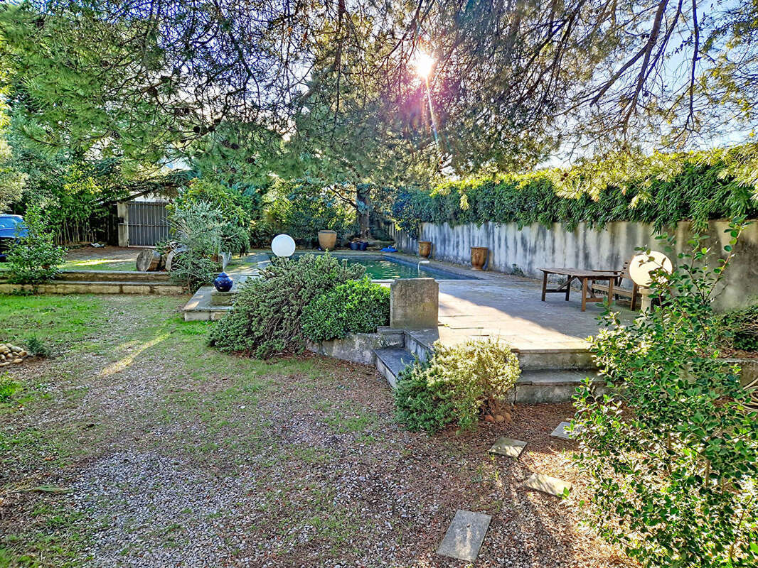 Maison à VILLENEUVE-LES-AVIGNON