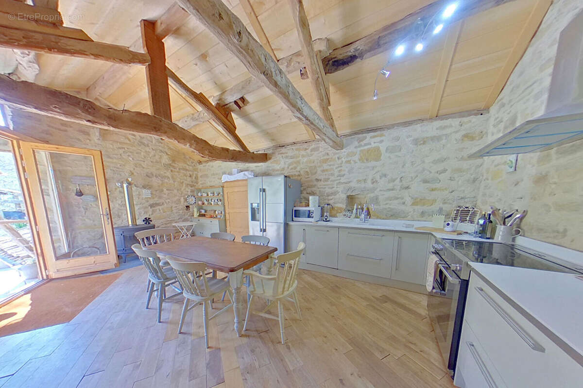 Maison à SAINT-ANTONIN-NOBLE-VAL