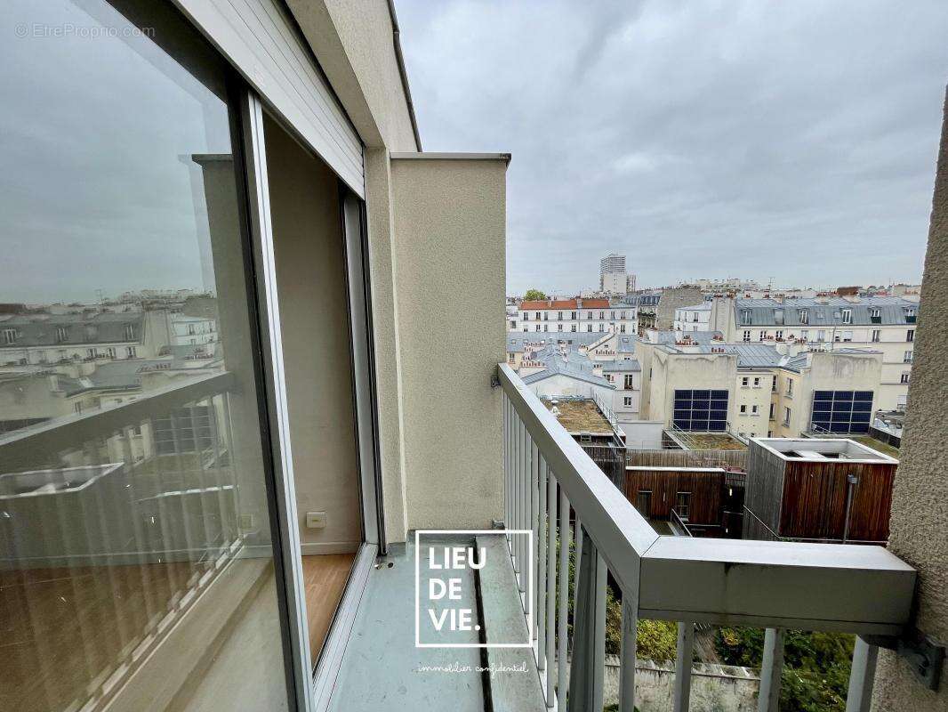 Appartement à PARIS-18E