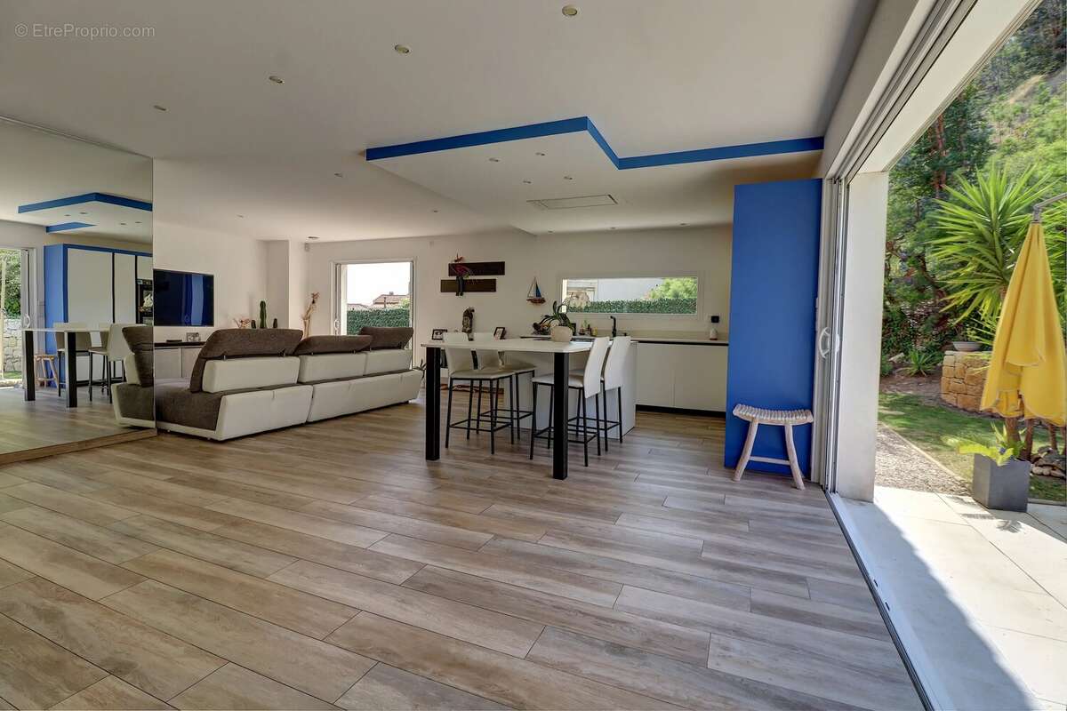 Maison à PEGOMAS