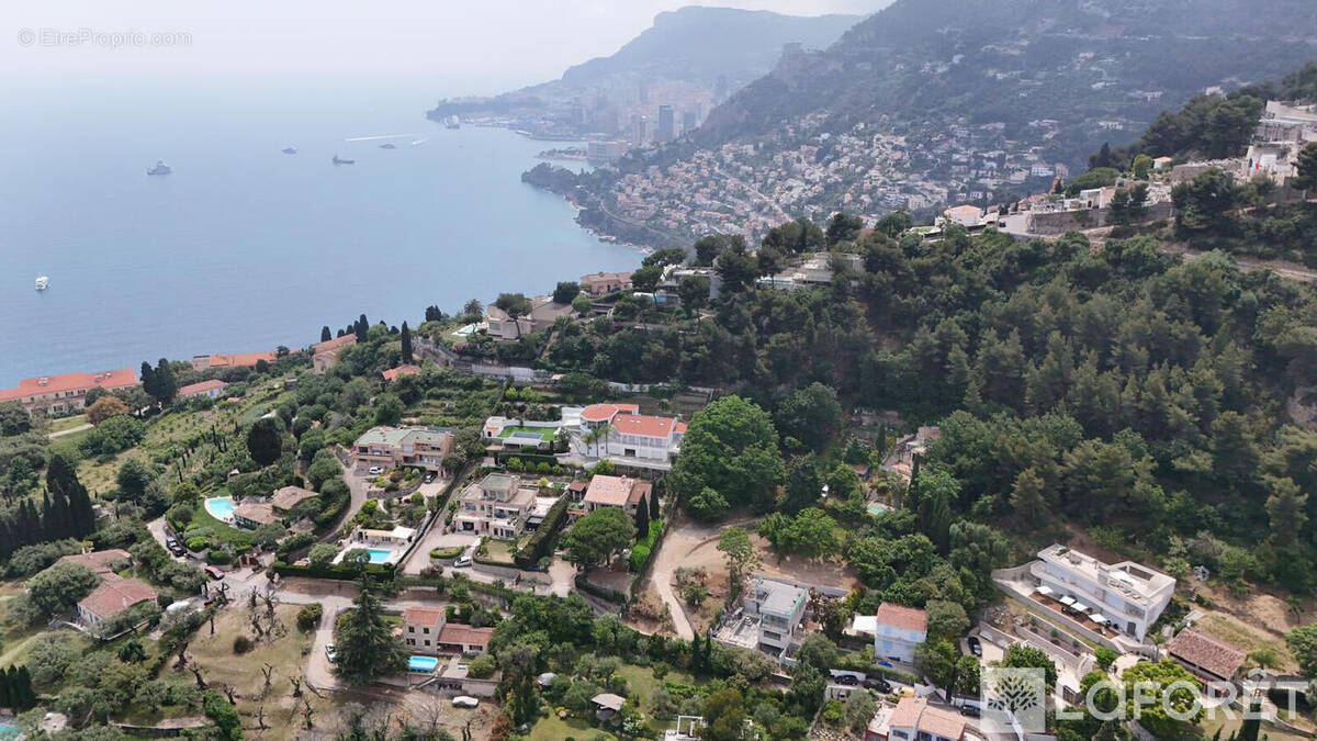 Terrain à ROQUEBRUNE-CAP-MARTIN