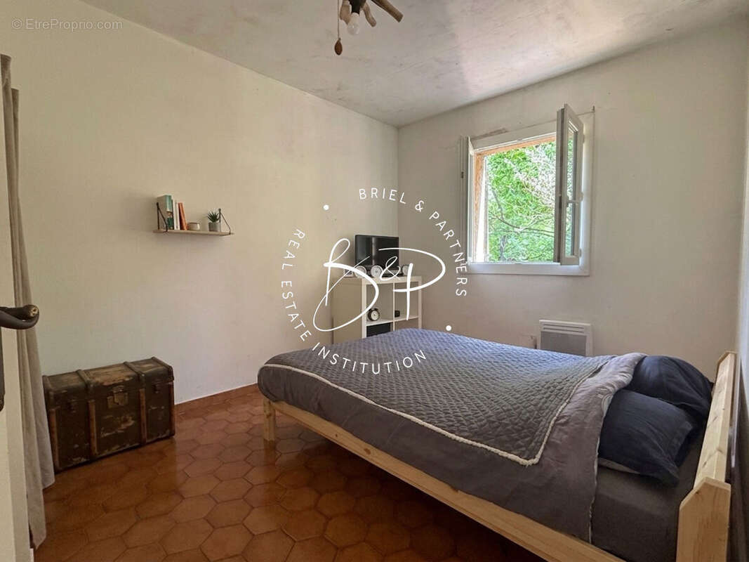 Entre Lorgues et Le Thoronet , Maison 2 chambres avec 1300 m² de terrain - photo 7
