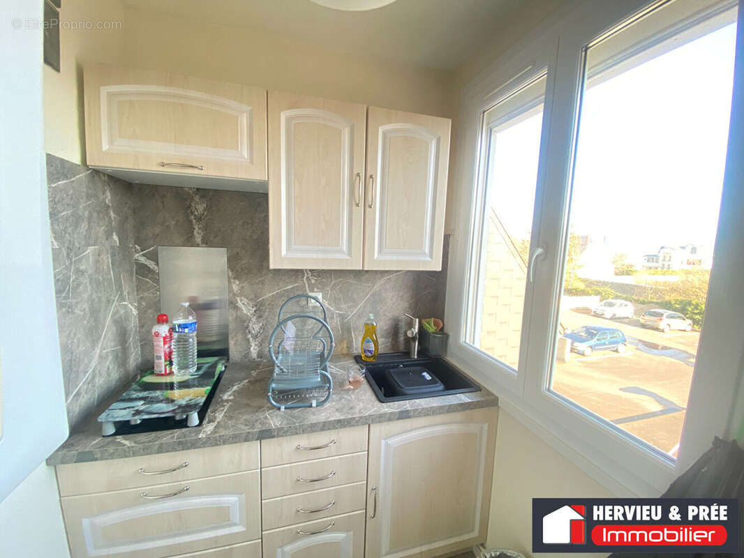 Appartement à LUC-SUR-MER